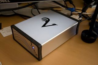 Illustration for article titled Lightning Review: ViDock Gfx Display Enhancer Adds Two Monitors To Your Setup